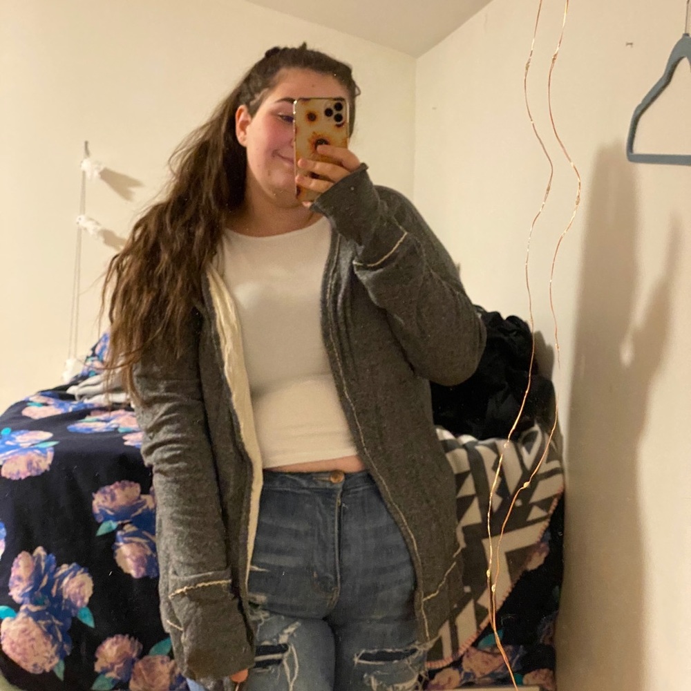 ROOTS CARDIGAN